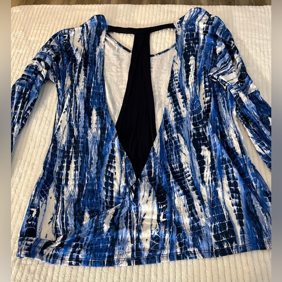 Venus/Lascana Black and Blue T-Back Top - Picture 6 of 7